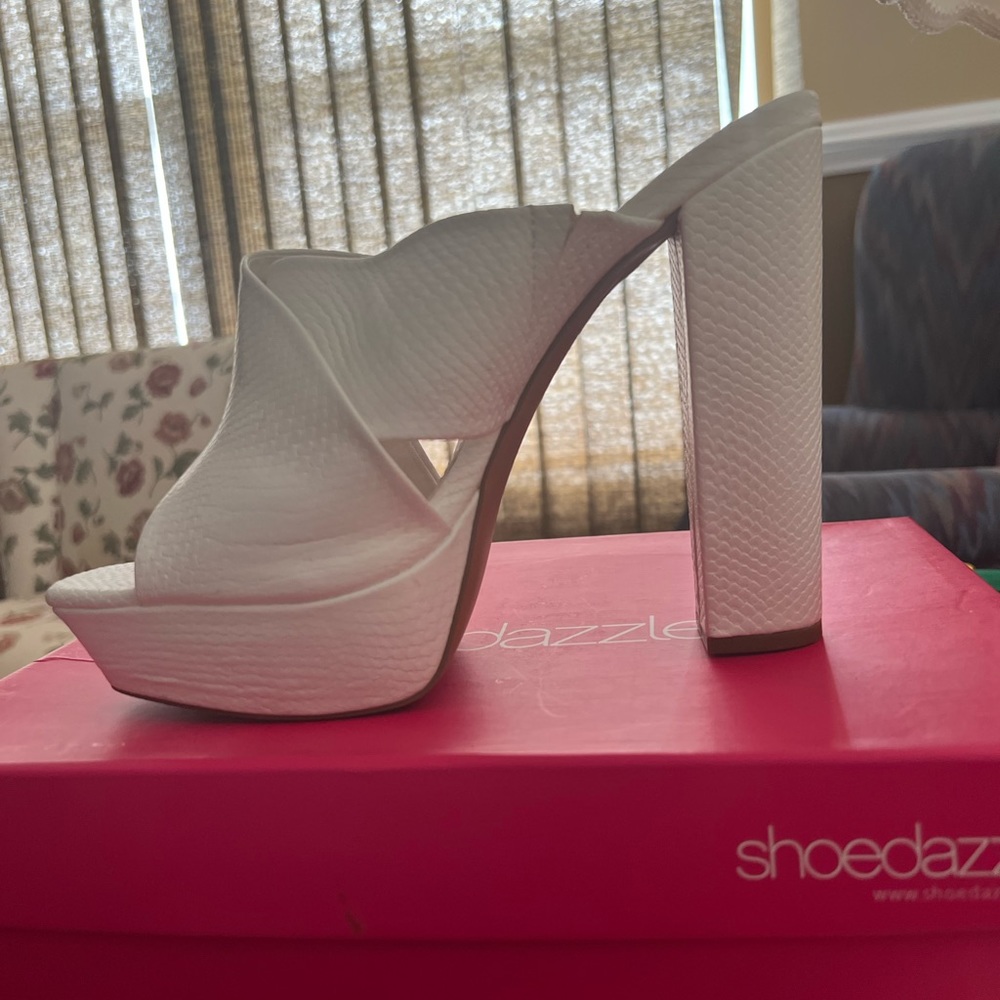 Shoe Dazzle White heels